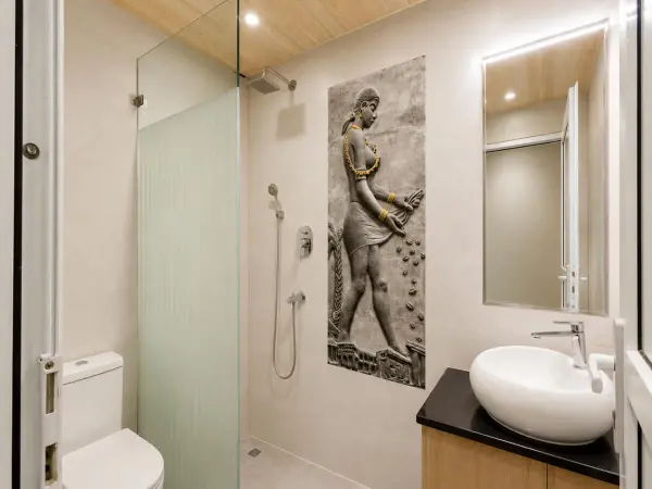 Common gallerywashroom 